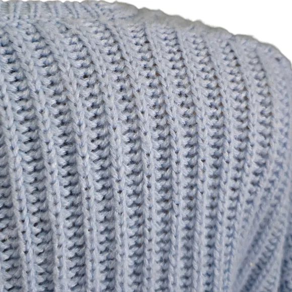 Women's Chunky Knit Light Blue Sweater Long Sleeves - Medium - Picture 6 of 10